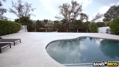 Big Poolside Booty