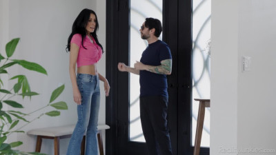 Cheating Housewives 6 - Scene 3 - Make Her Cum!