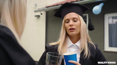 College Graduanal