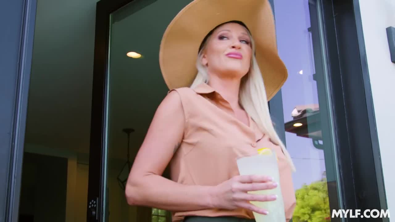 Chores in the Nude (31:00) | ePornFresh.