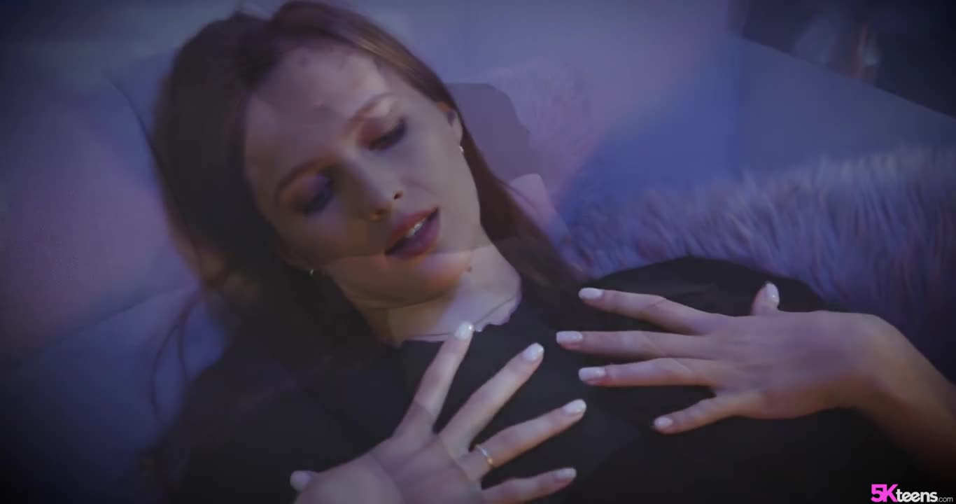 Stacy's Got It Going On (40:54) | ePornFresh.
