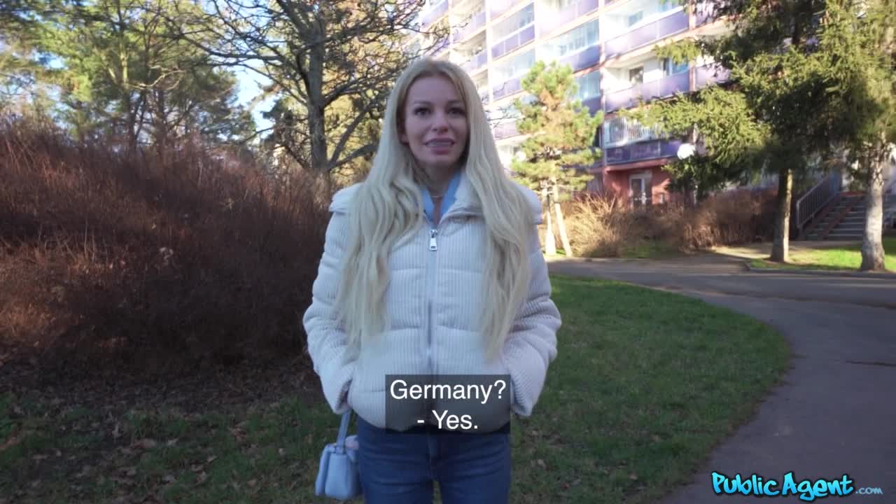 German Blonde Cock Lover (24:21) | ePornFresh.
