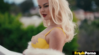 TOTM - Jouissance with SlimThick Vic | Twistys