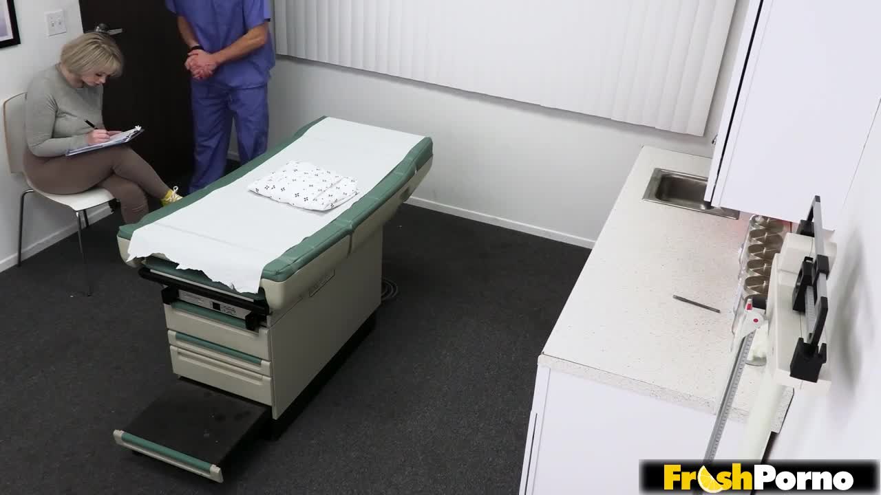 Regrown Hymen with Annie Archer | PervDoctor (41:20) | ePornFresh.