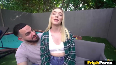 Teen Juliette Mint Takes A Fat Cock Up Her Snatch with Juliette Mint, Peter Green | Bang! Originals