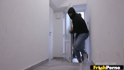 Masked Vs Rebel Rhyder wet, 4on1 | Giorgio Grandi