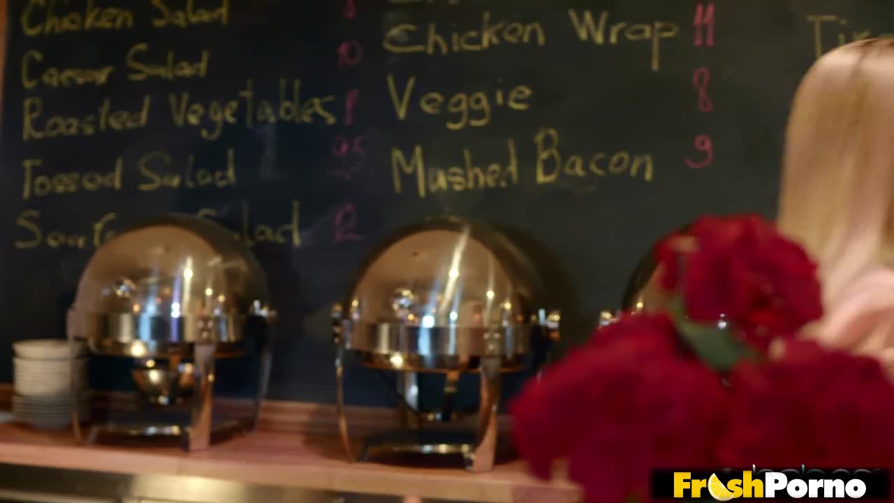 Tip Your Waitress with Abella Danger, Stirling Cooper | Babes (34:07) | ePornFresh.