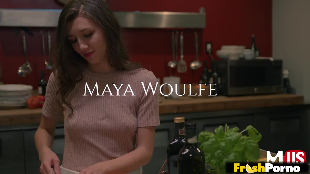 Three with Codey Steele, Robby Echo, Maya Woulfe | Model Media (47:29) | ePornFresh.