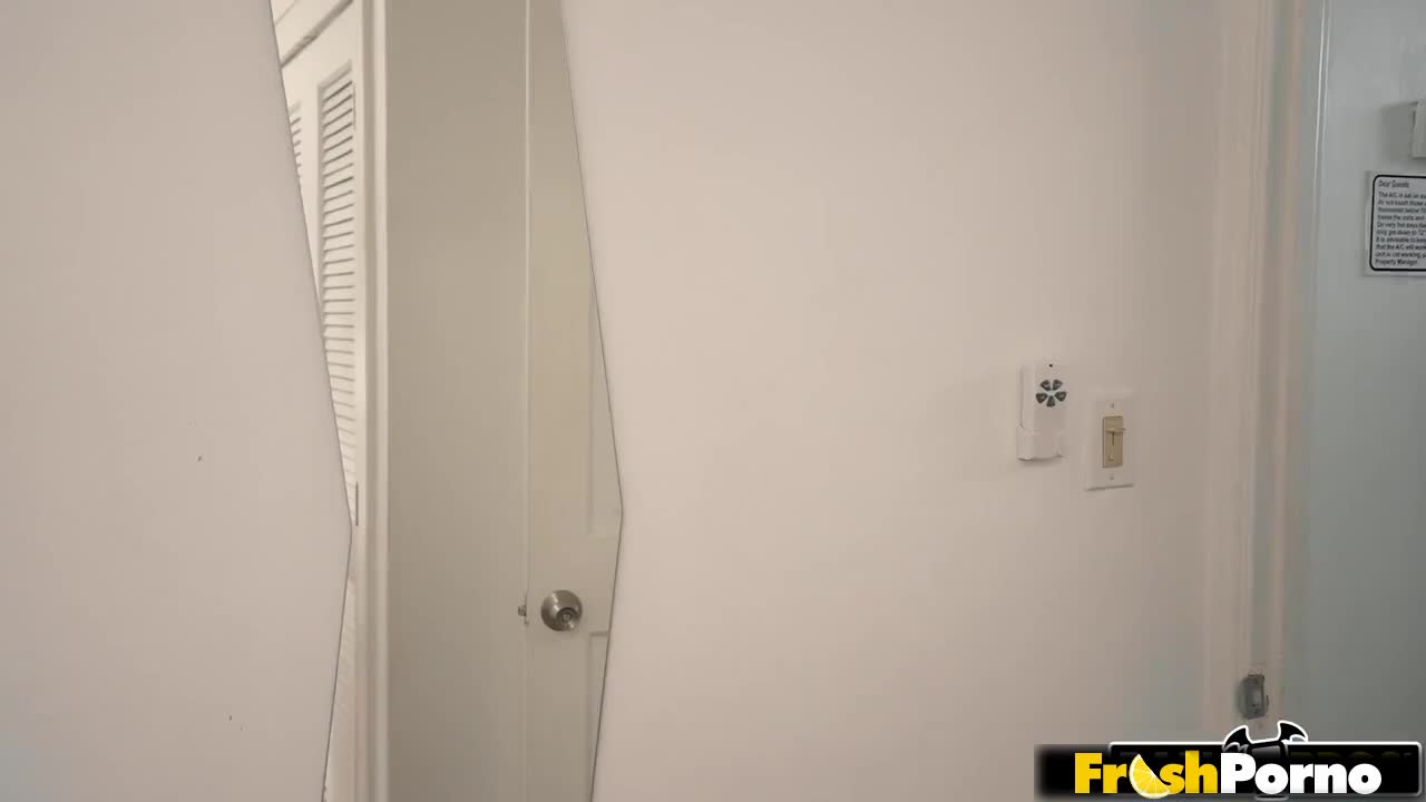 Ass Parade Audition with Johnny Love, Brookie Blair | BangBros January 30, 2023 (33:35) | ePornFresh.