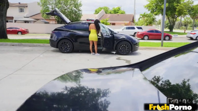 Mofos - Parking Lot Pickup with Ashlyn Peaks, Haitian Fresh