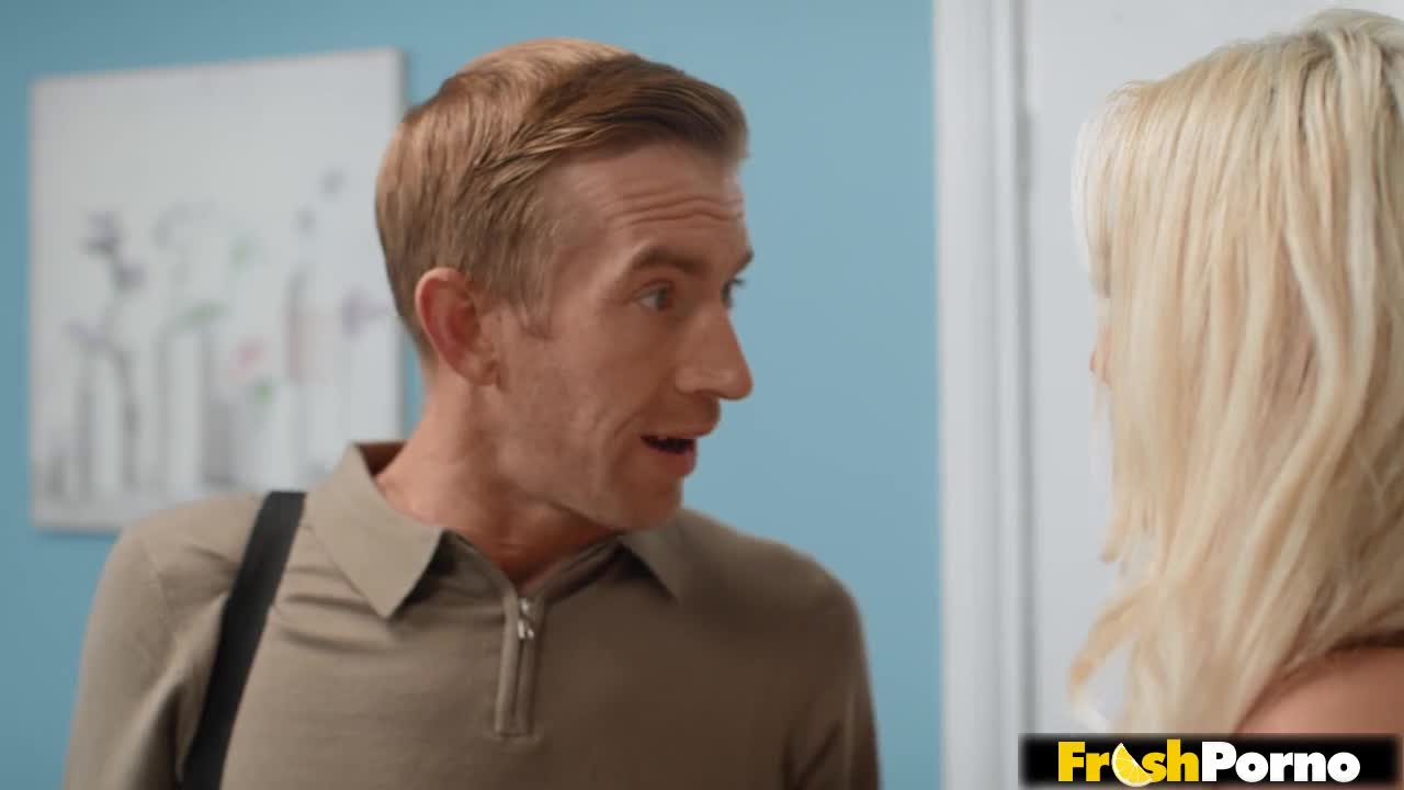 Naughty Model Fucks Horny Photographer (33:29) | ePornFresh.