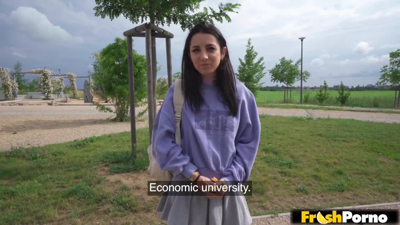 Italian Stunner Has a Tight Pussy (30:44) | ePornFresh.