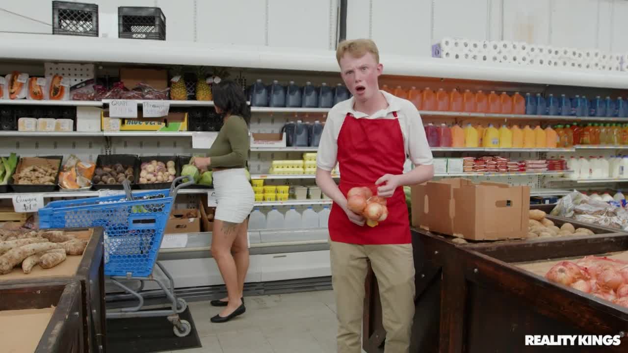 MILF Gets Grocery Store Dick (28:02) | ePornFresh.