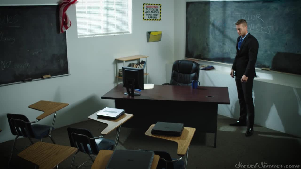 The Hitman Scene 3 (29:06) | ePornFresh.