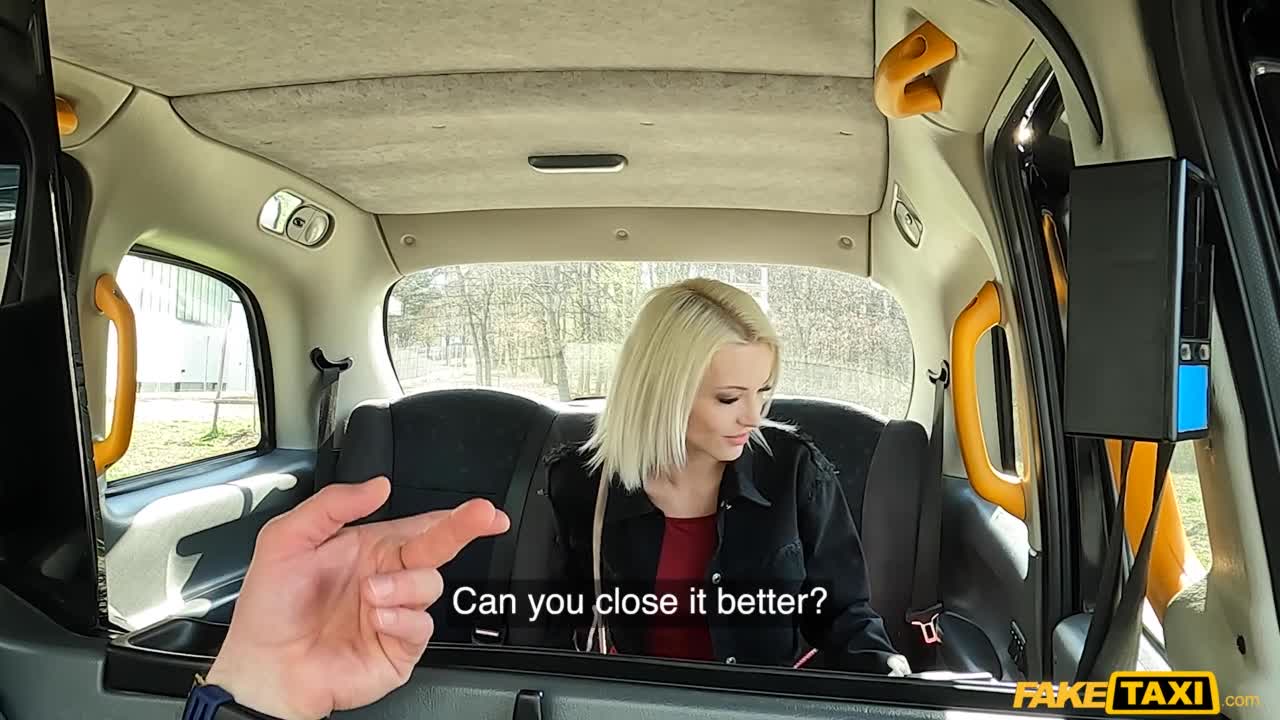 Hungarian Blonde Likes Taking Pics (26:47) | ePornFresh.