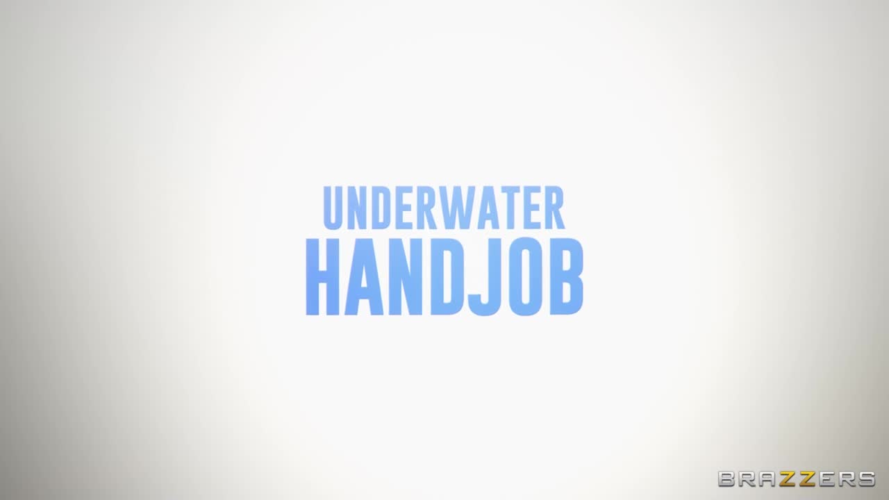 Underwater Handjob (27:24) | ePornFresh.