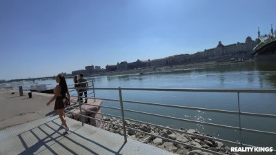 Tit-illating Tourists