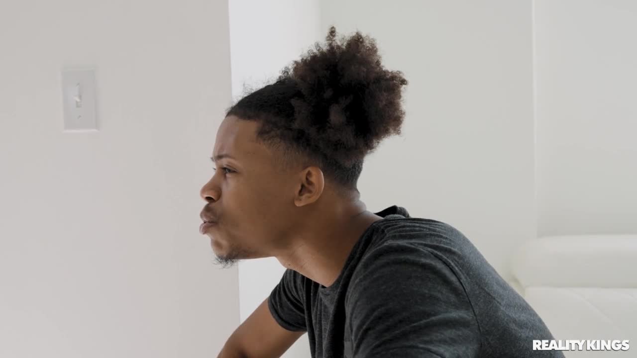 Try To Make Me Squirt (30:26) | ePornFresh.