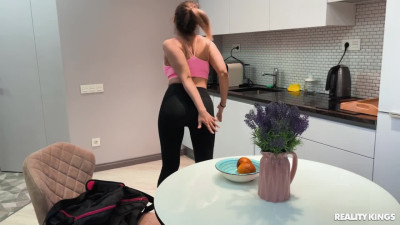 Anal Creampie Workout Booty