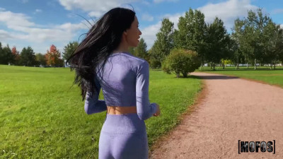 Sexy Jogger Loves Anal