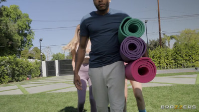 Master Yogi Deep Dicking Threesome