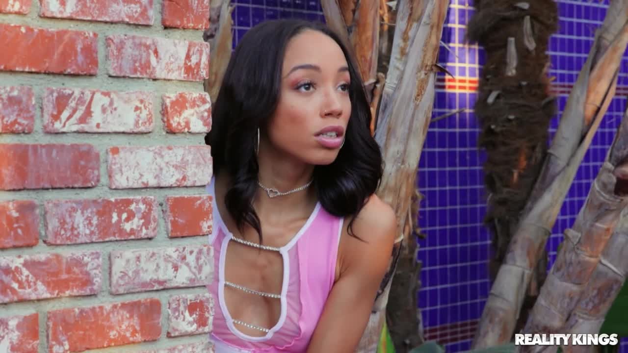 Cock Burglar (22:13) | ePornFresh.