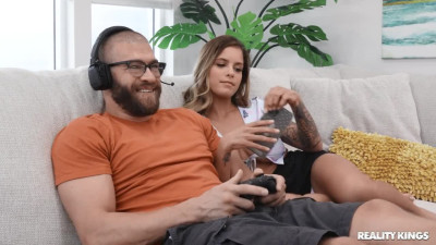 Dickstracting Her Gamer BF