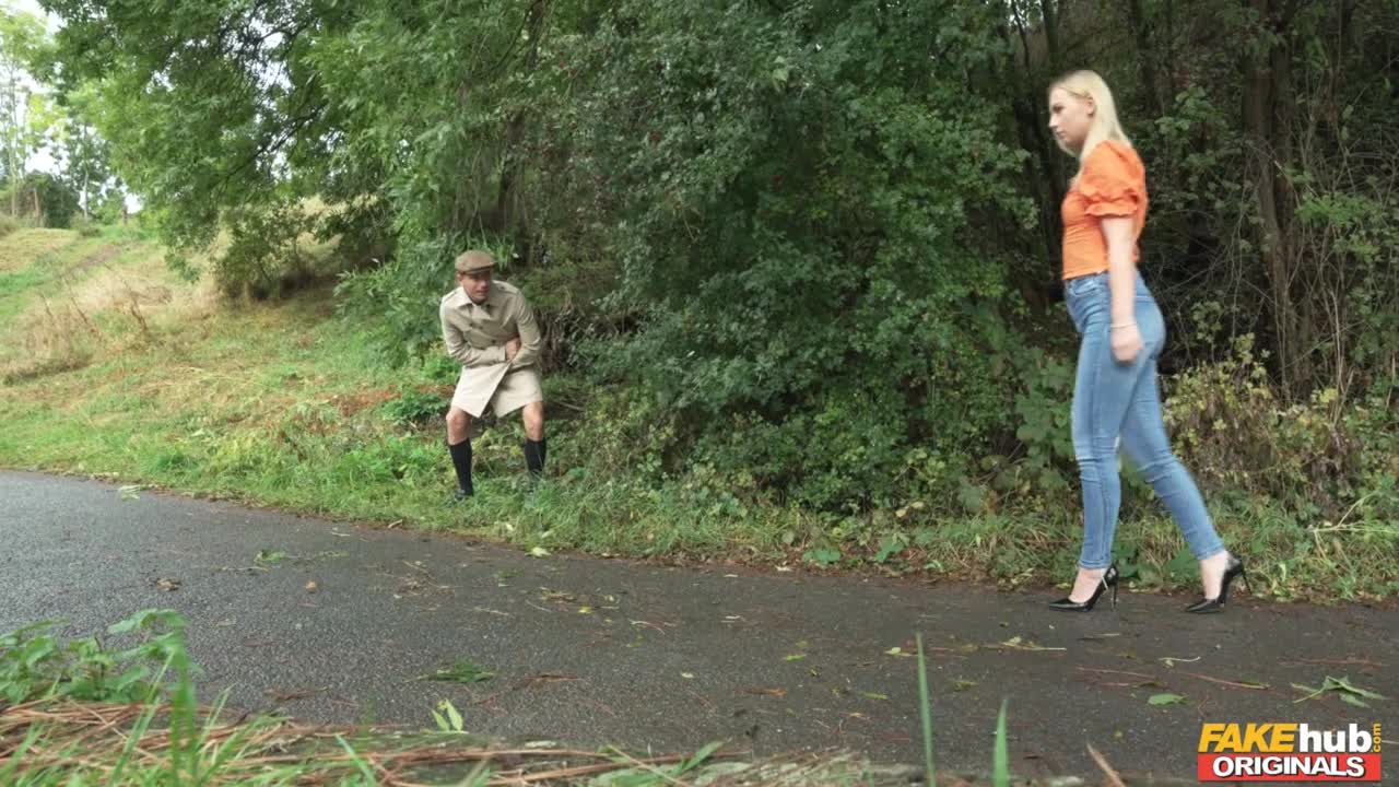 The Friendly Flash Off (24:23) | ePornFresh.