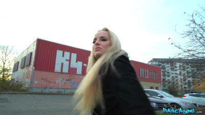 Sexiest MILF in Prague Located
