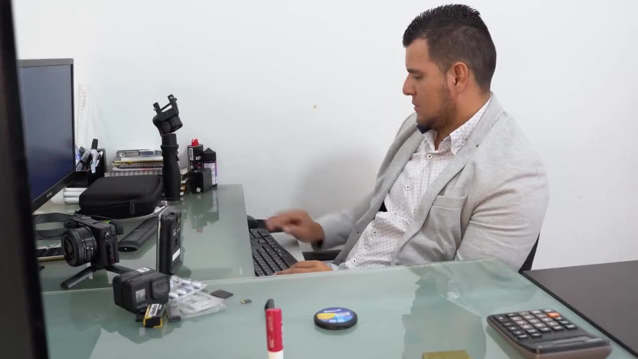 I let my Boss Break my Big Ass and he Cums inside my Ashole for a Promotion Kathalina7777 (20:18) | ePornFresh.