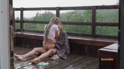 We Fuck in the Heavy Rain - Amateur Couple BonnieAlex