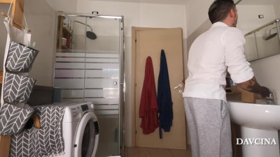 Scopata Anale Durante Una Festa in Casa Troia non Resiste a Succhiarmelo (Ho Voglia Di Cazzo)